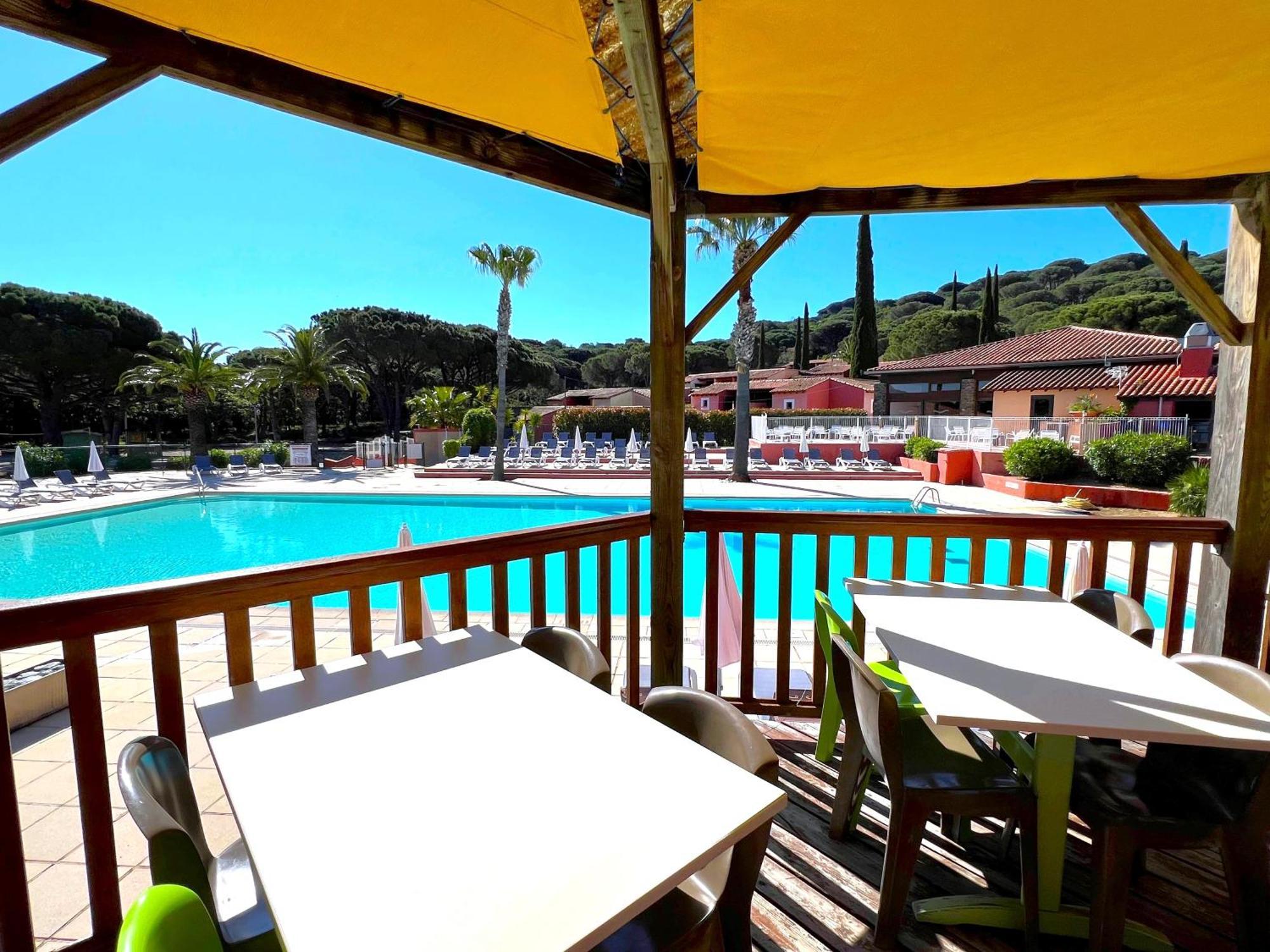 Village De - Le Sentier Des Pins Ferienpark 3*